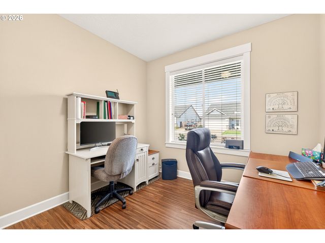 740 E ROOSEVELT St, Carlton, OR 97111