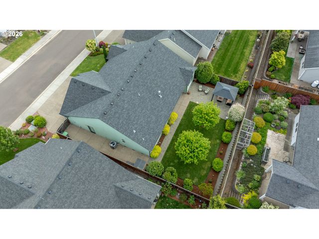740 E ROOSEVELT St, Carlton, OR 97111