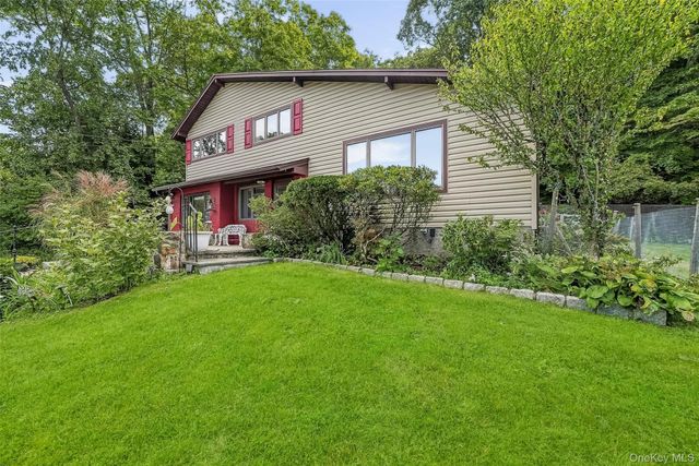 86 Fairview Place, Cortlandt Manor, NY 10567