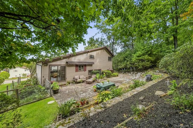 86 Fairview Place, Cortlandt Manor, NY 10567