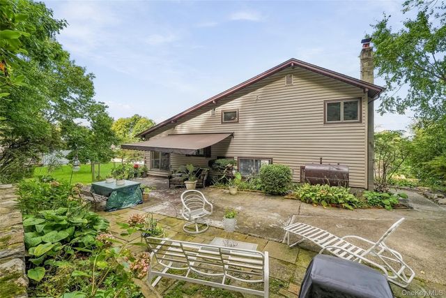 86 Fairview Place, Cortlandt Manor, NY 10567