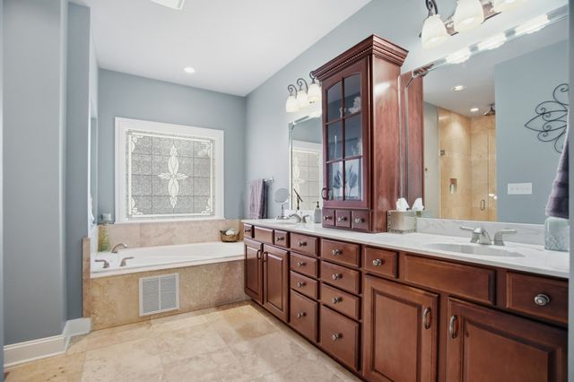 4172 Ironwood Dr, Greenbrier, TN 37073