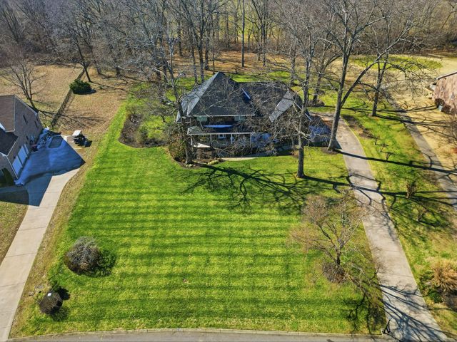 4172 Ironwood Dr, Greenbrier, TN 37073