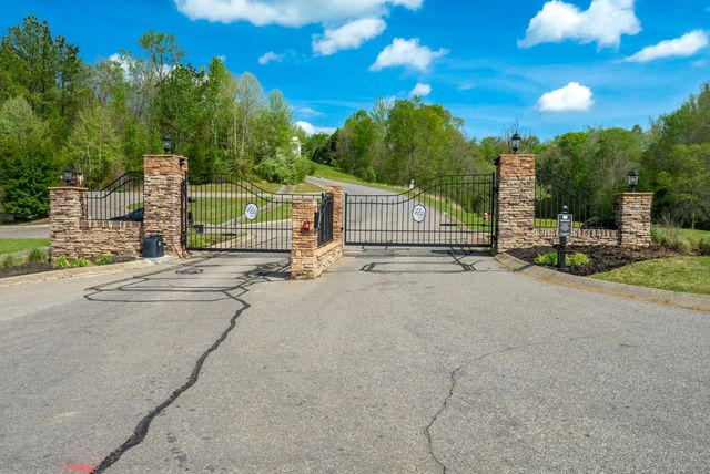 4172 Ironwood Dr, Greenbrier, TN 37073