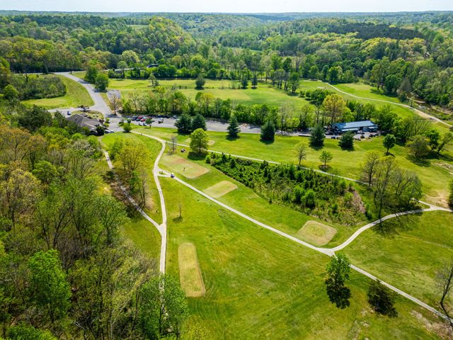 4172 Ironwood Dr, Greenbrier, TN 37073