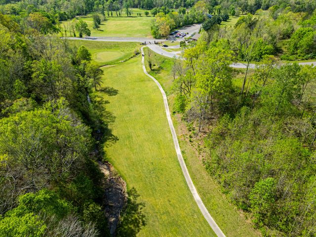 4172 Ironwood Dr, Greenbrier, TN 37073