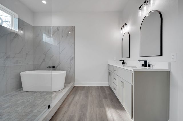 201 Rosa Street, Waxahachie, TX 75165