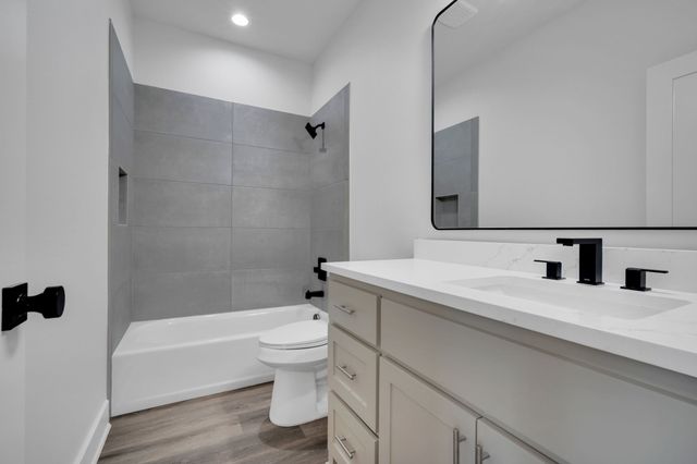 201 Rosa Street, Waxahachie, TX 75165