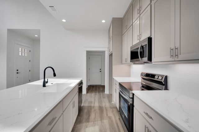 201 Rosa Street, Waxahachie, TX 75165