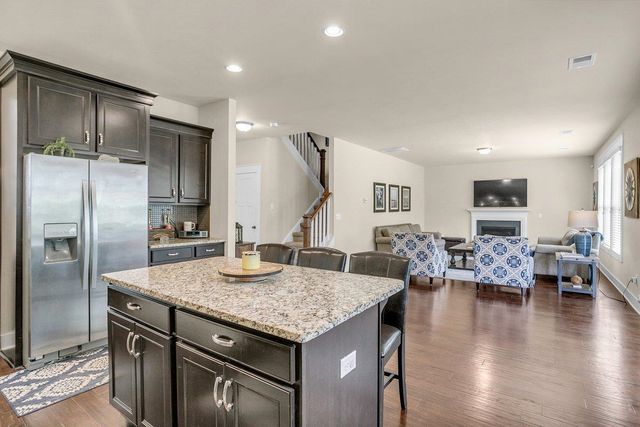 128 Summer Oak Lane, Simpsonville, SC 29680