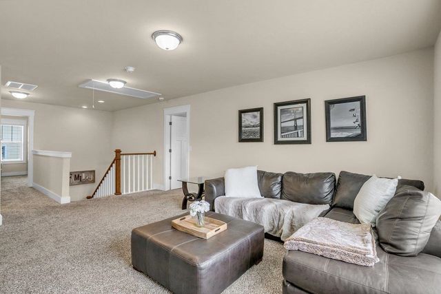 128 Summer Oak Lane, Simpsonville, SC 29680