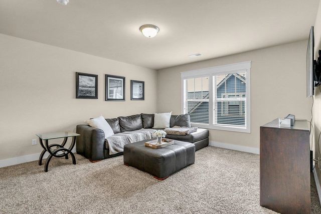 128 Summer Oak Lane, Simpsonville, SC 29680