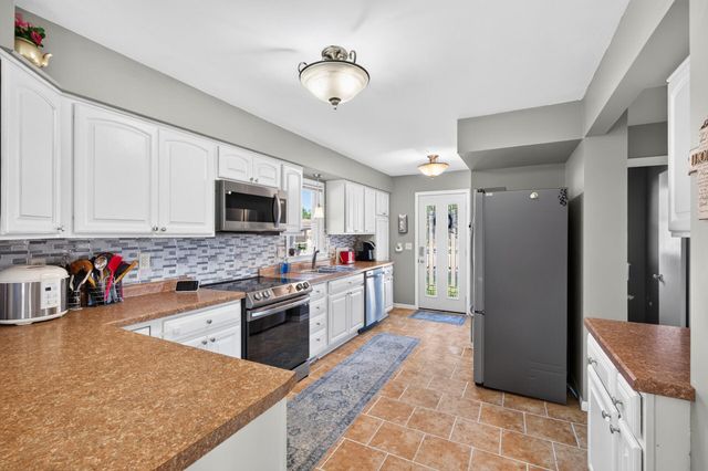 401 108th Lane NW, Coon Rapids, MN 55448