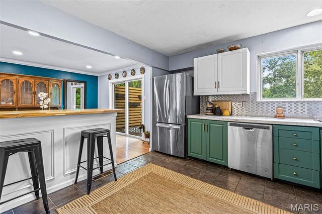 2825 Gettysburg Estates Drive, St Louis, MO 63129