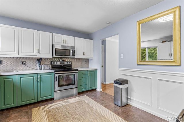 2825 Gettysburg Estates Drive, St Louis, MO 63129