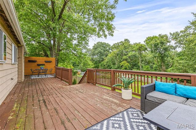 2825 Gettysburg Estates Drive, St Louis, MO 63129