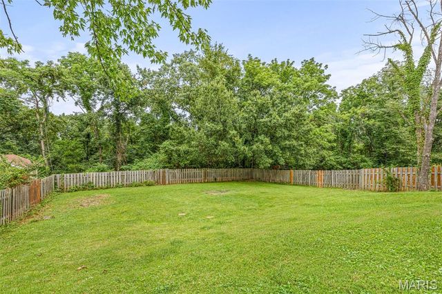 2825 Gettysburg Estates Drive, St Louis, MO 63129