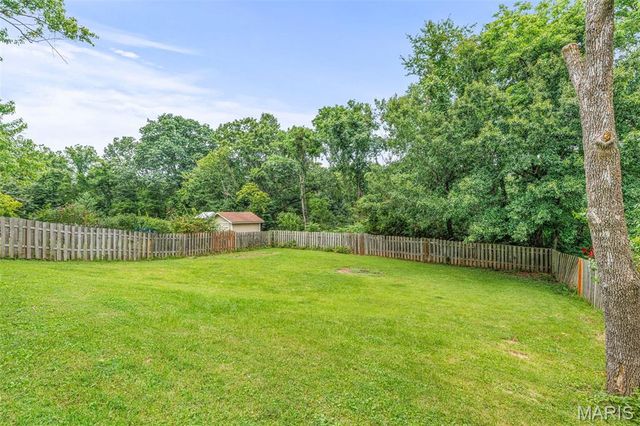 2825 Gettysburg Estates Drive, St Louis, MO 63129