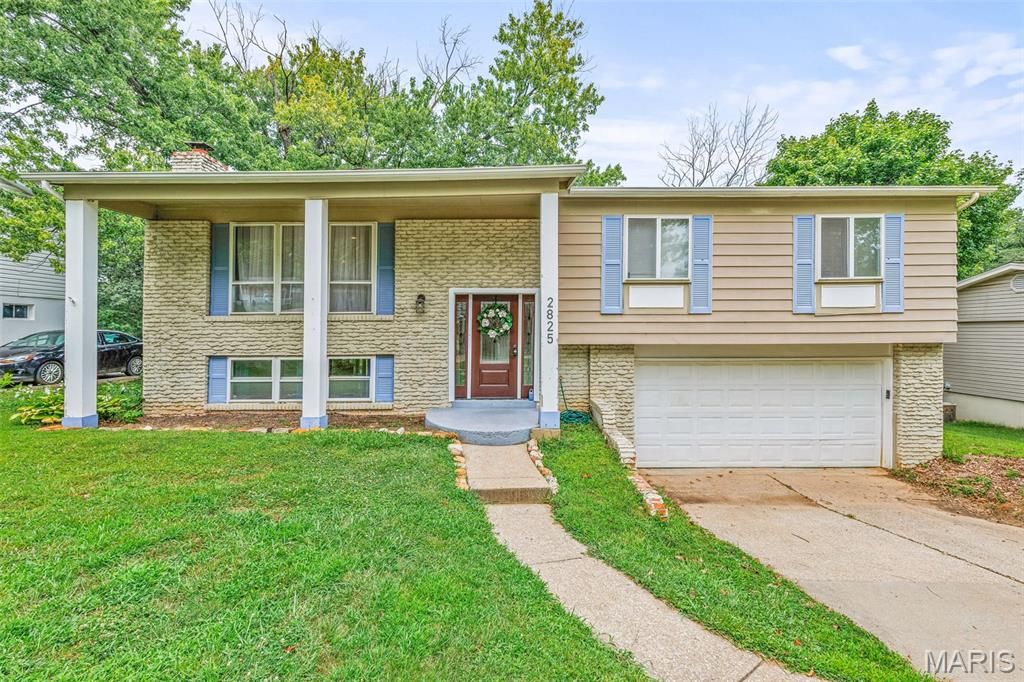 2825 Gettysburg Estates Drive, St Louis, MO 63129
