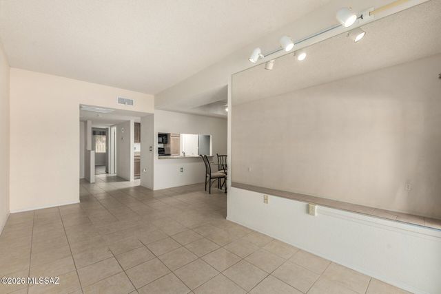 1664 W Dalehaven Circle, Tucson, AZ 85704
