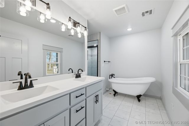 2850 Park Street, Claremore, OK 74017