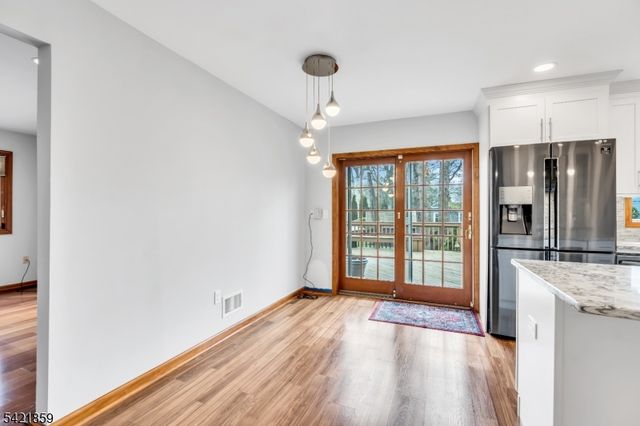 15 Conard Ct, Hillsborough Twp., NJ 08844