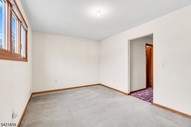 15 Conard Ct, Hillsborough Twp., NJ 08844