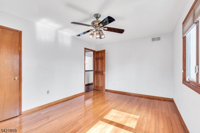 15 Conard Ct, Hillsborough Twp., NJ 08844