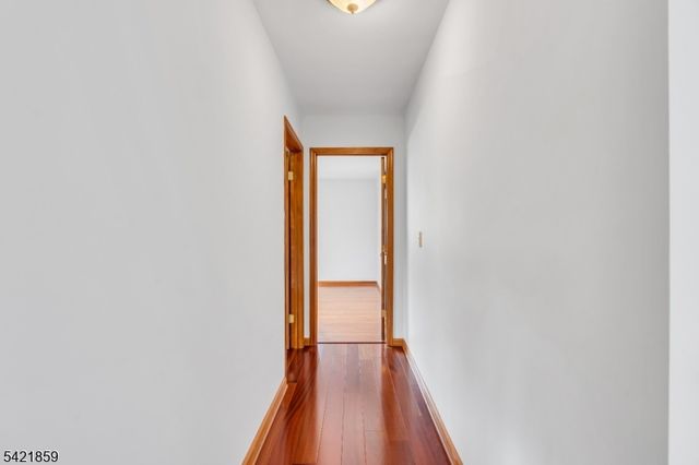 15 Conard Ct, Hillsborough Twp., NJ 08844