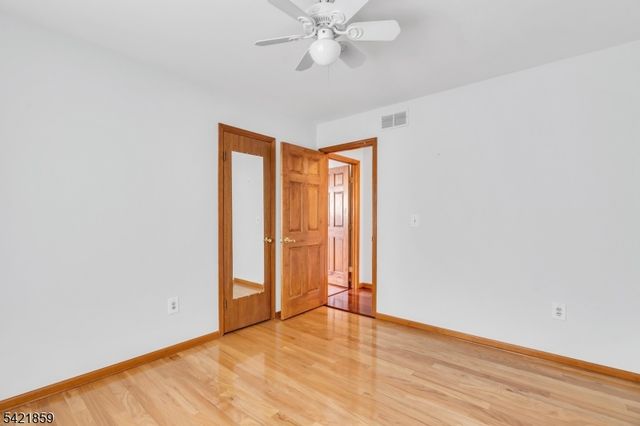 15 Conard Ct, Hillsborough Twp., NJ 08844