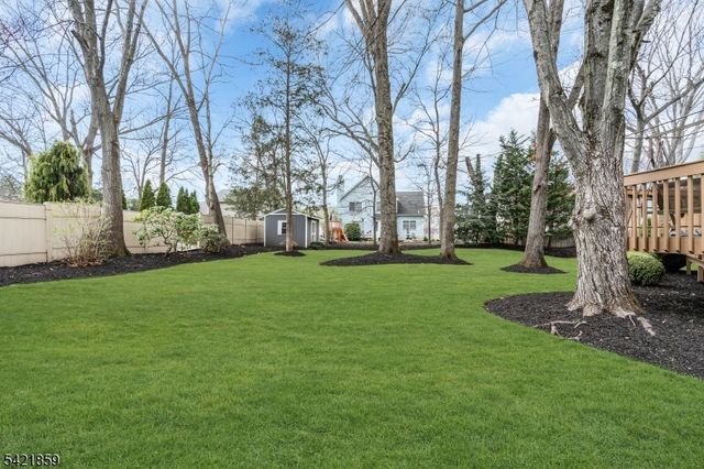 15 Conard Ct, Hillsborough Twp., NJ 08844