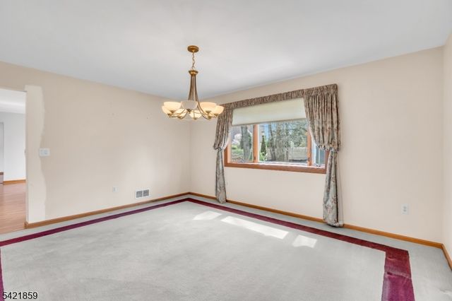 15 Conard Ct, Hillsborough Twp., NJ 08844