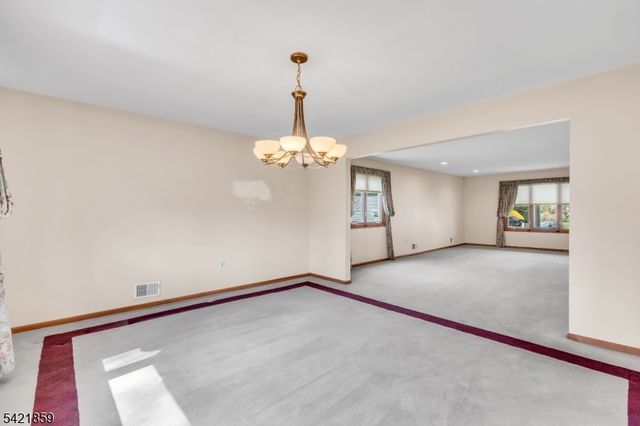 15 Conard Ct, Hillsborough Twp., NJ 08844