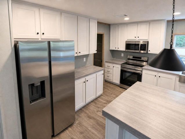 8806 Thunderbird RD, Austin, TX 78736