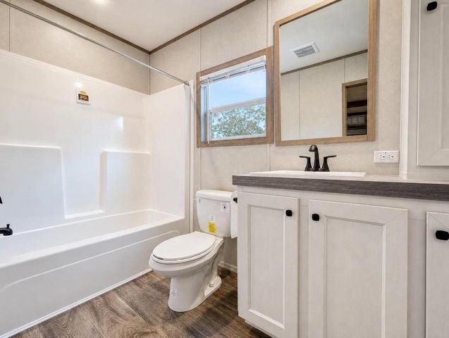 8806 Thunderbird RD, Austin, TX 78736
