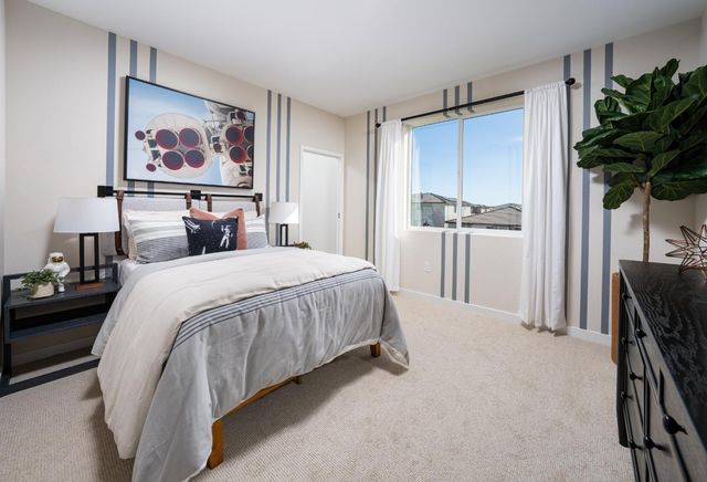 6819 W Oyster Point Ln, Stockton, CA 95219
