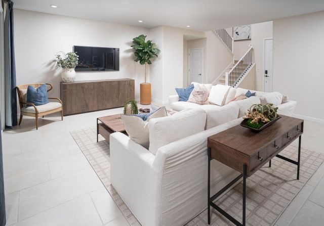 6819 W Oyster Point Ln, Stockton, CA 95219
