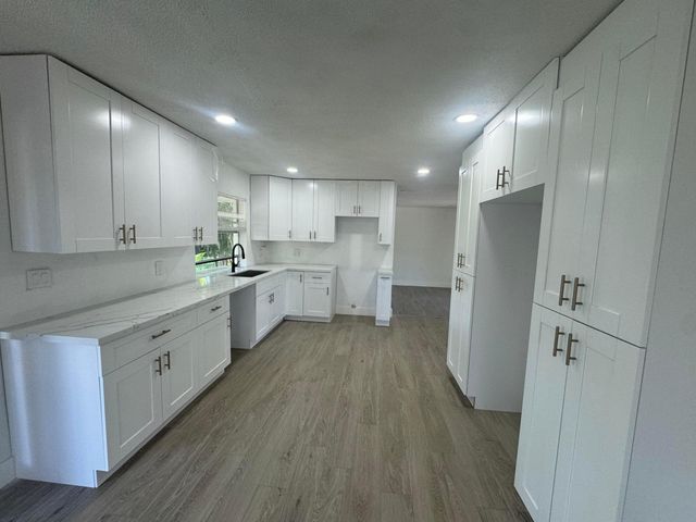 6260 SW 6th Street, Margate, FL 33068