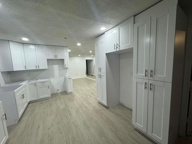 6260 SW 6th Street, Margate, FL 33068