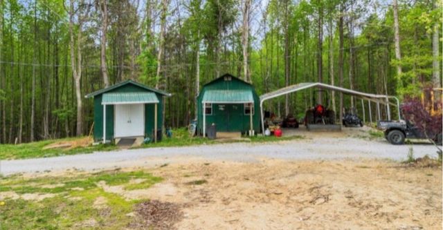 195 Roddy Springs Rd, Tracy City, TN 37387