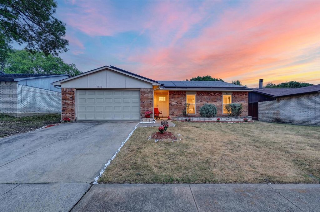 7131 Nutmeg Lane, Dallas, TX 75249 — exterior