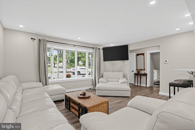 147 PINE LN, Yardley, PA 19067
