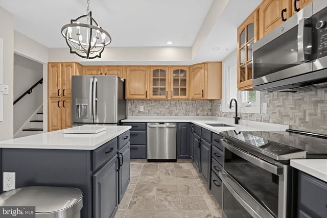 147 PINE LN, Yardley, PA 19067