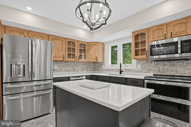 147 PINE LN, Yardley, PA 19067