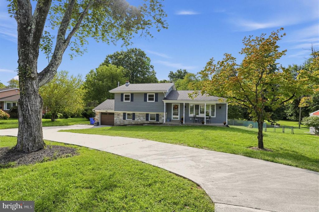 147 PINE LN, Yardley, PA 19067
