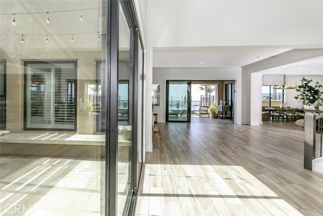 20300 W Windsor Lane, Northridge (los Angeles), CA 91326