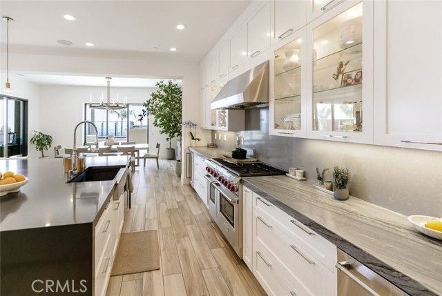 20300 W Windsor Lane, Northridge (los Angeles), CA 91326