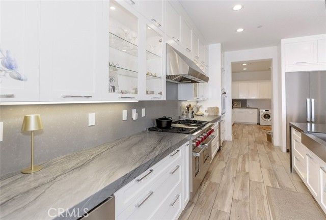 20300 W Windsor Lane, Northridge (los Angeles), CA 91326