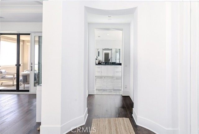 20300 W Windsor Lane, Northridge (los Angeles), CA 91326