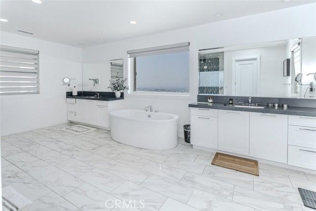 20300 W Windsor Lane, Northridge (los Angeles), CA 91326